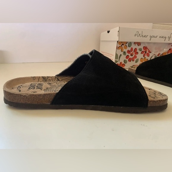 MUK LUKS Black Buckle-Accent Valerie Terra Turf Sandal Women Size 9 Women Sandal - Picture 6 of 13